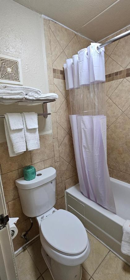 Econo Lodge Charlotte Airport Kültér fotó
