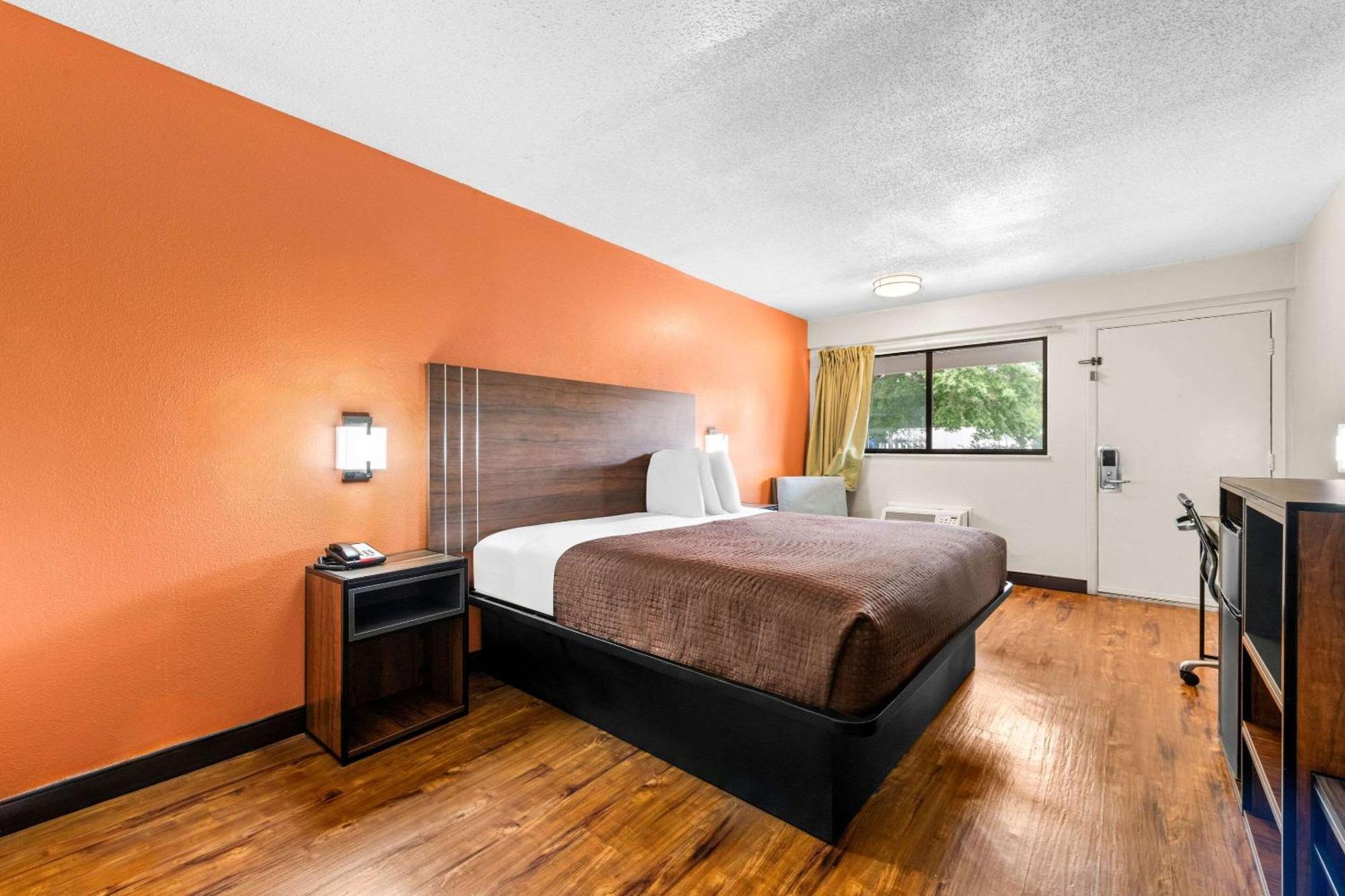 Econo Lodge Charlotte Airport Kültér fotó