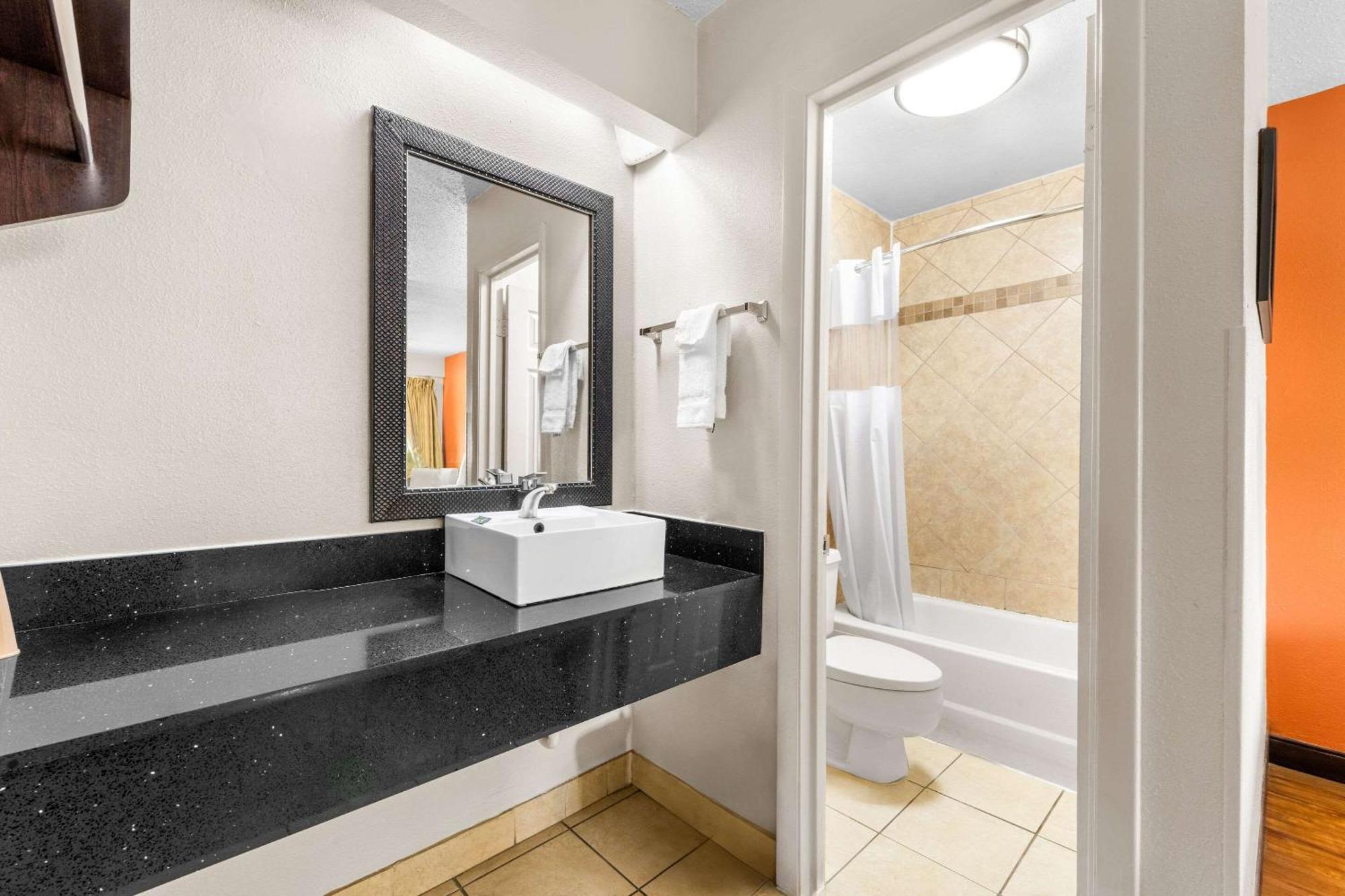 Econo Lodge Charlotte Airport Kültér fotó