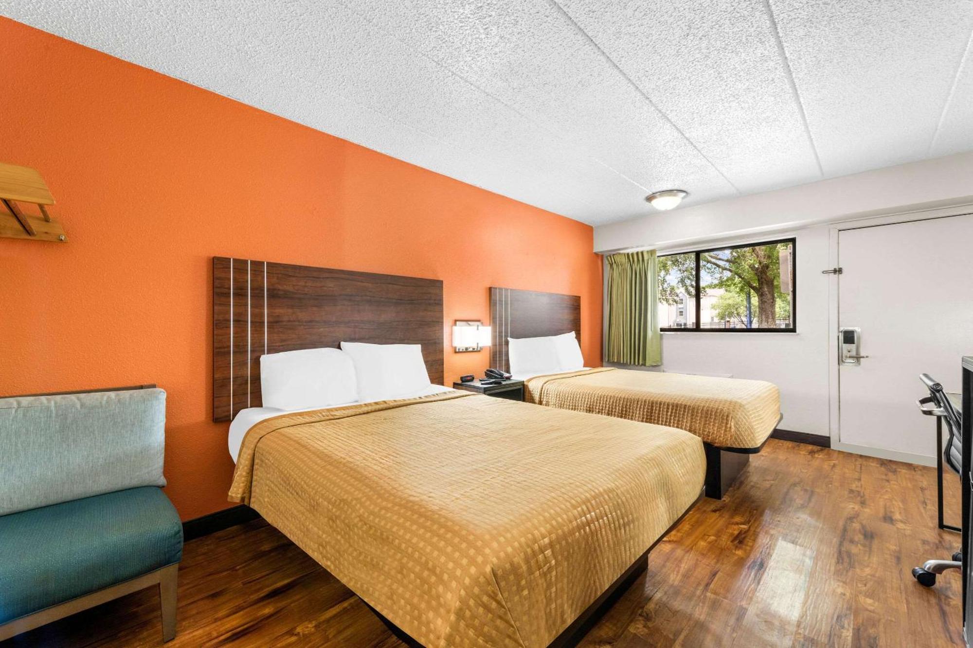 Econo Lodge Charlotte Airport Kültér fotó